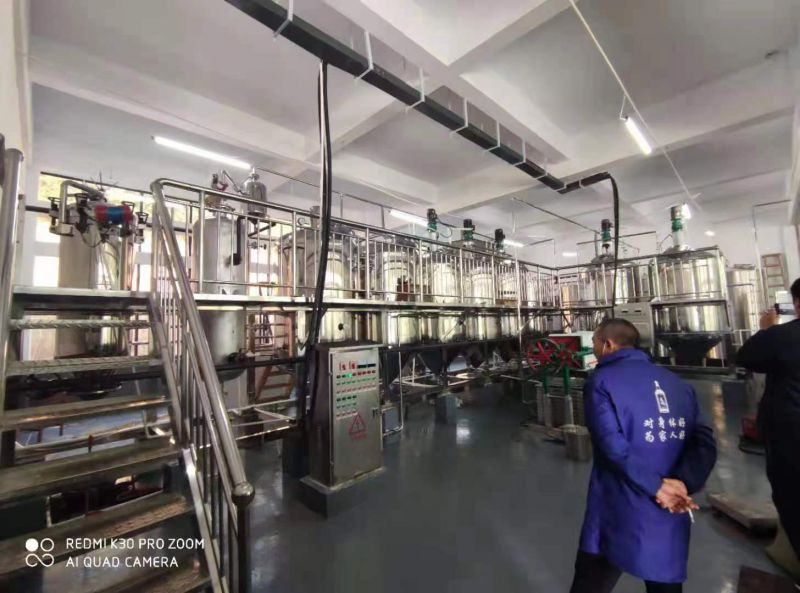 食用級植物油油精煉現(xiàn)場